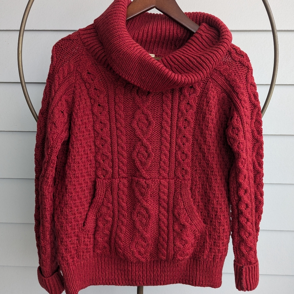 Carrig Donn Irish Fisherman Sweater Turtleneck Cable Knit Merino Wool Red Small